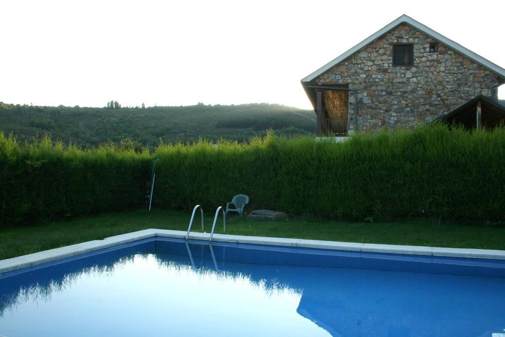 Alojamiento En Entorno Rural Los Trobos Villar de Otero Exteriér fotografie