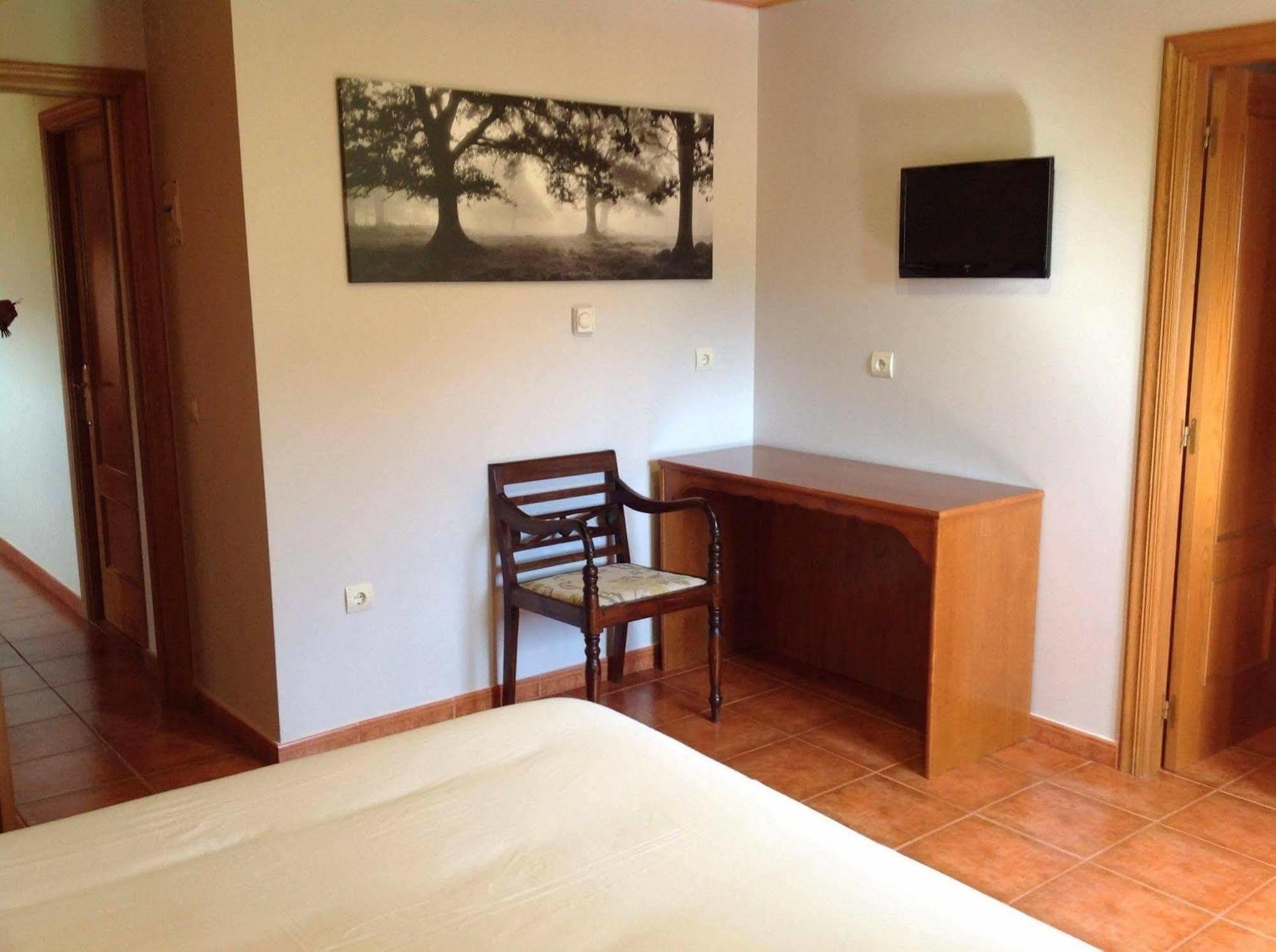 Alojamiento En Entorno Rural Los Trobos Villar de Otero Exteriér fotografie