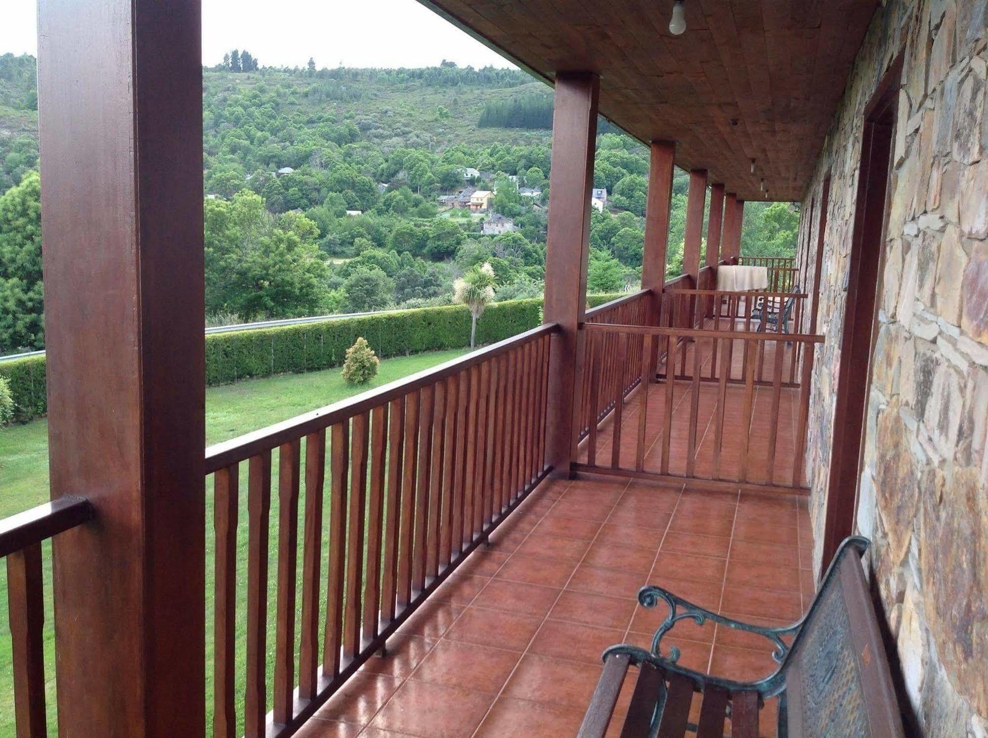 Alojamiento En Entorno Rural Los Trobos Villar de Otero Exteriér fotografie